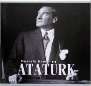Mustafa%20Kemal%20Ataturk%20(İngilizce%20Küçük)